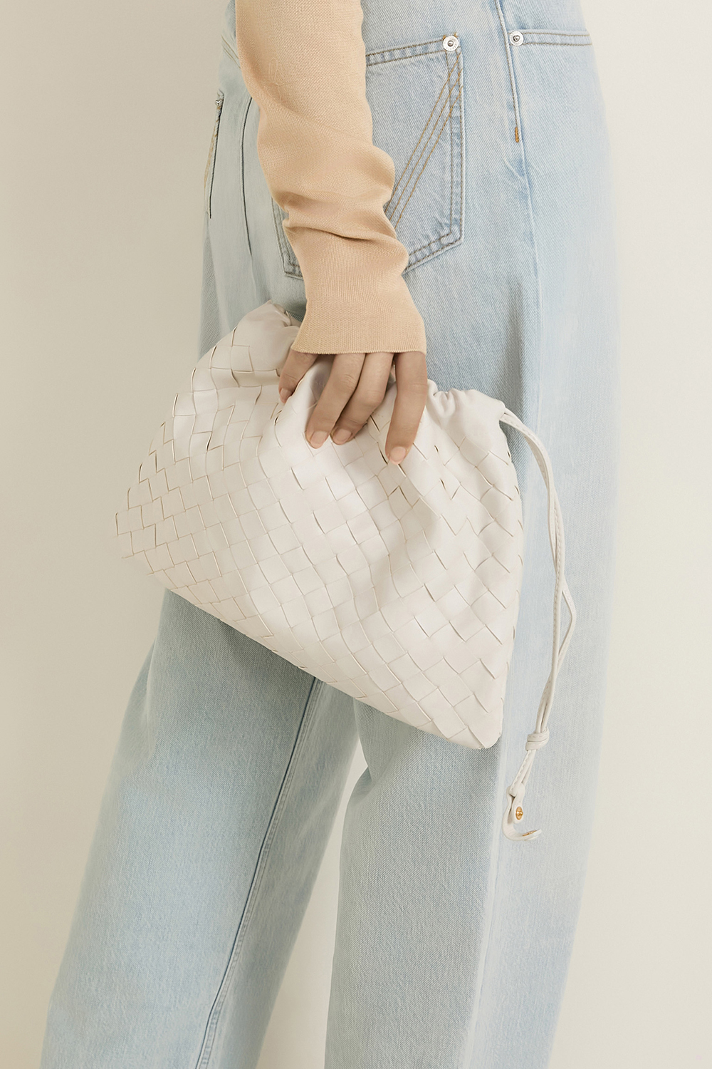 תיק דאסטבג מדיום BOTTEGA VENETA